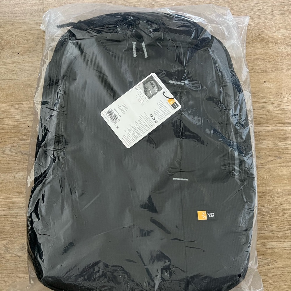 Case Logic Black Backpack Nwt - image 1